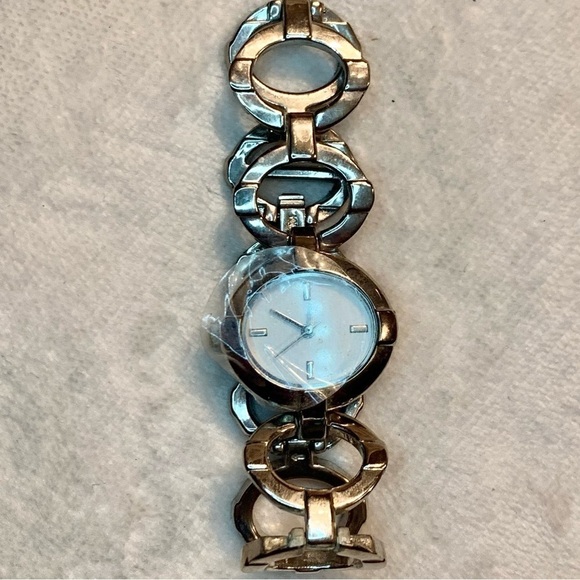 Pedre Vintage Watch Silver-tone Link Design Stainless Steel Back Classic! New - Picture 6 of 12